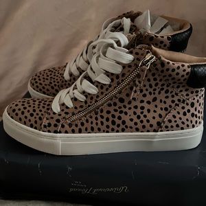 leopard dot sneaker